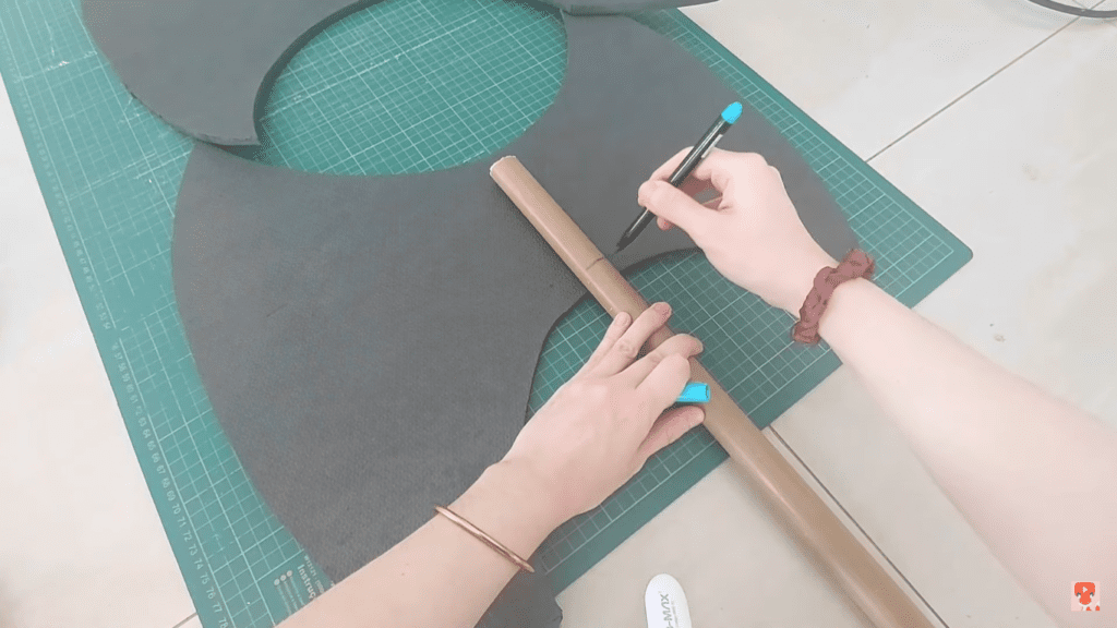 frieren cosplay tutorial